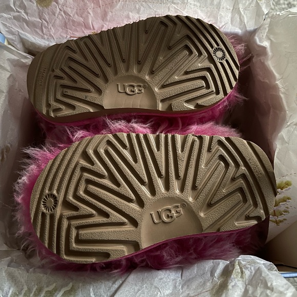 UGG Kids Pinkipuff Classic II Pink Azalea Fur Boots with Ears - Girls Size:7 - Picture 14 of 14